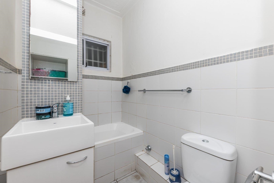 3 Bedroom Property for Sale in Three Anchor Bay Western Cape